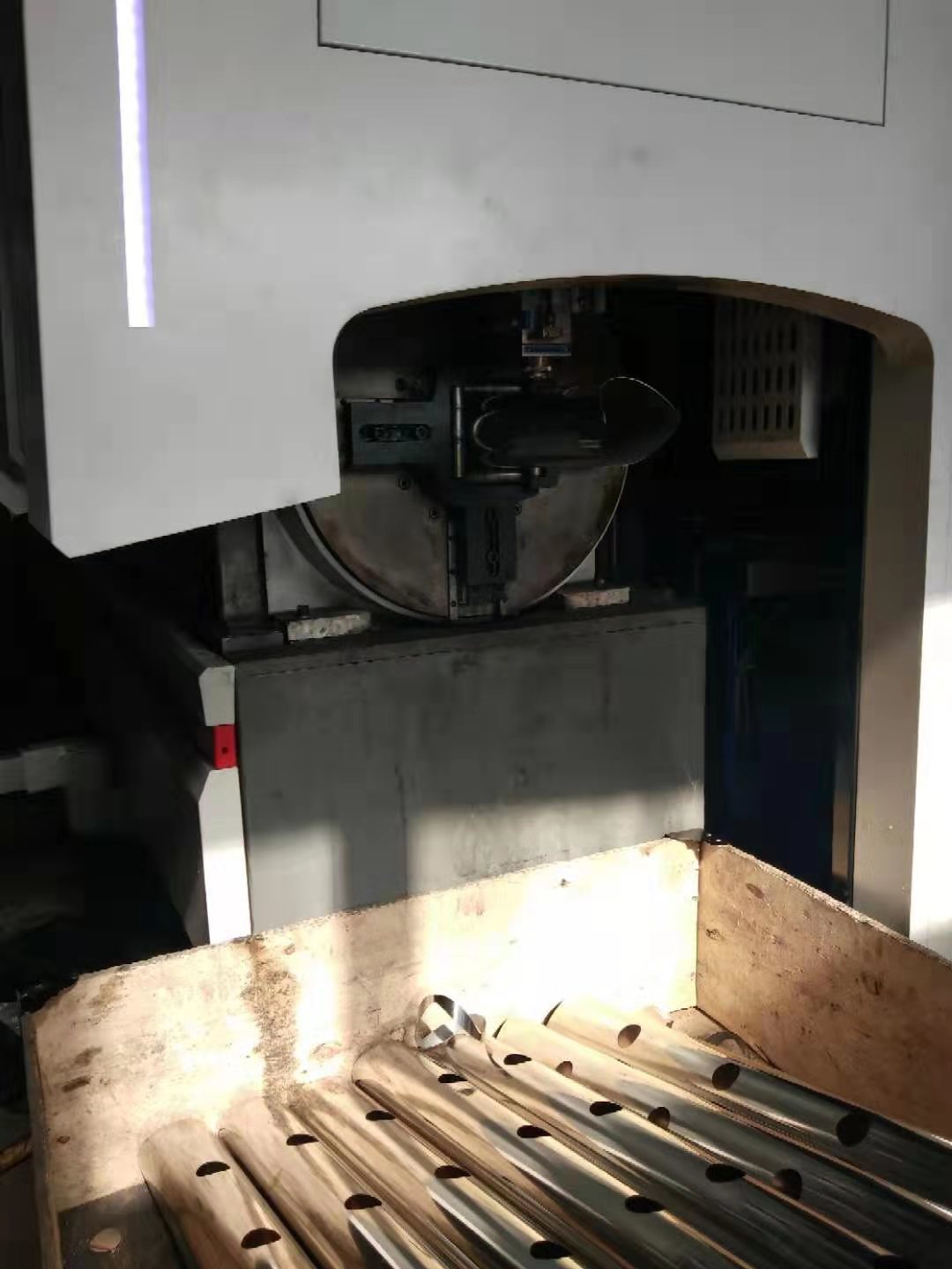 激光切管卡盤應(yīng)用現(xiàn)場(chǎng)